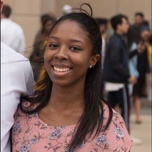 Meet your Posher, Tamron